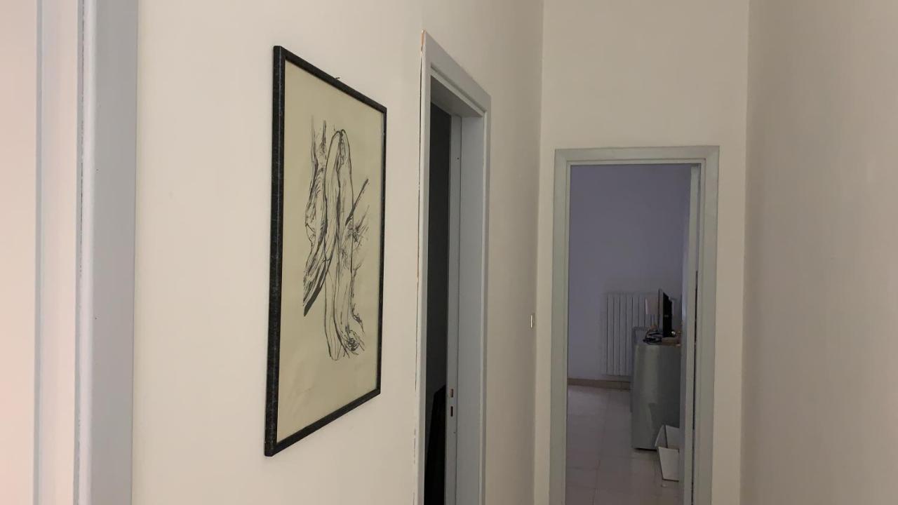 Apartment city center eighty-five Bari Exterior foto
